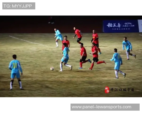 平凡的足球在日常生活中闪耀的光芒与感动